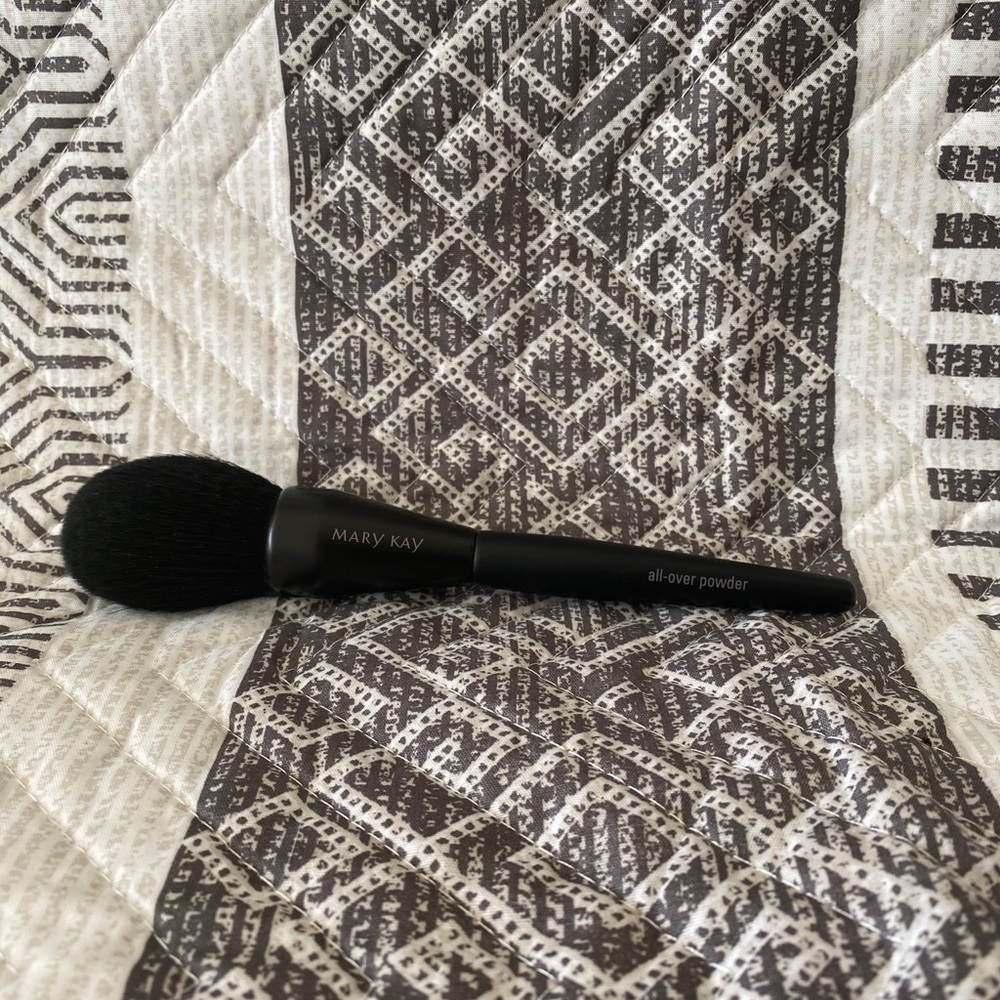 All Over Powder Brush